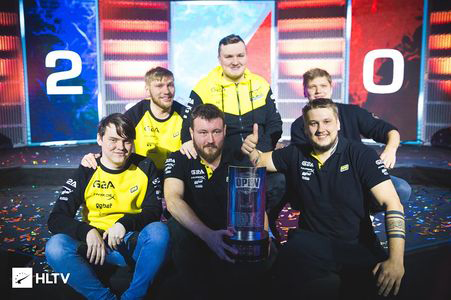 而在商业层 而在商业层