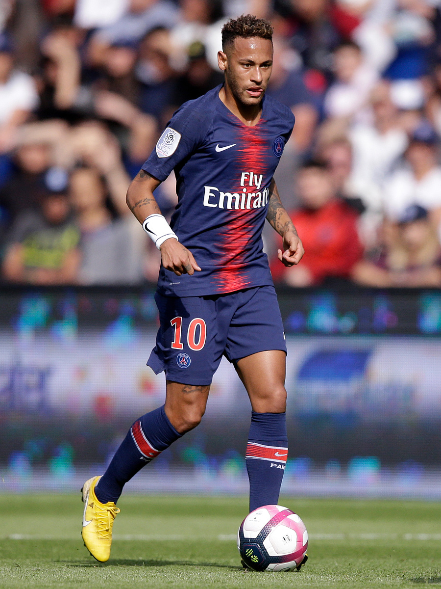 斯洛伊在中 斯洛伊在中